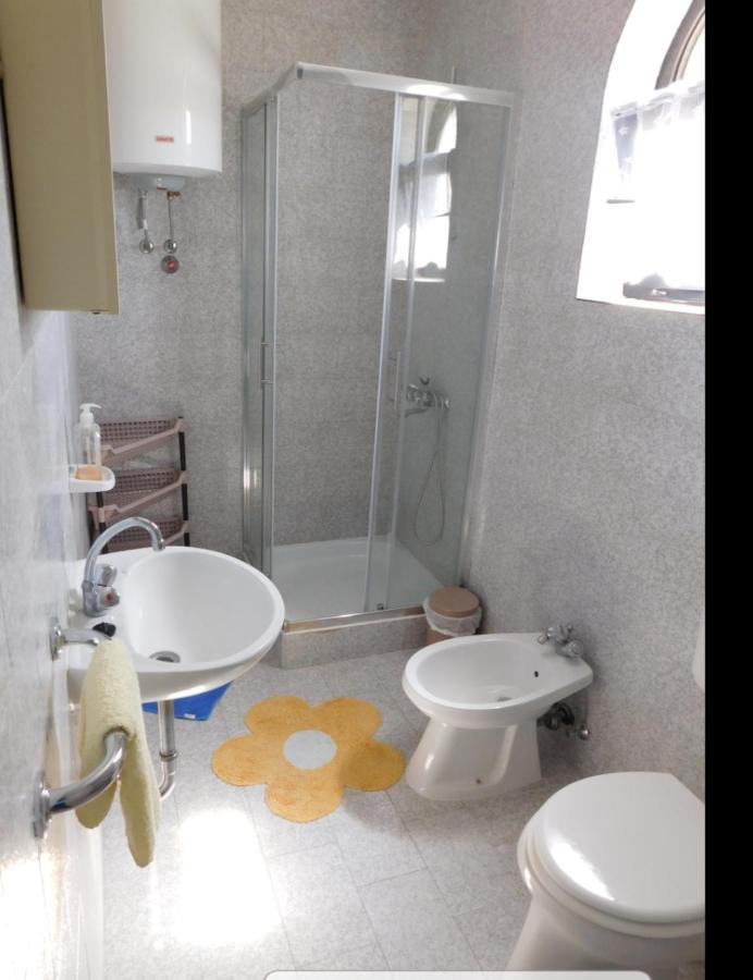 Villa Ana 로비니스코 셀로 외부 사진